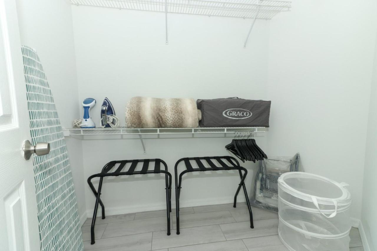 Lilys Stylish Villa Close To Disney Ideal For Long Stays Ορλάντο Εξωτερικό φωτογραφία